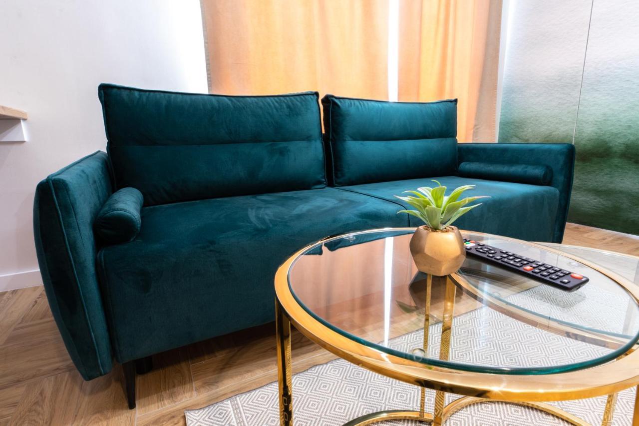 Stylowe Apartamenty Plewiska מראה חיצוני תמונה