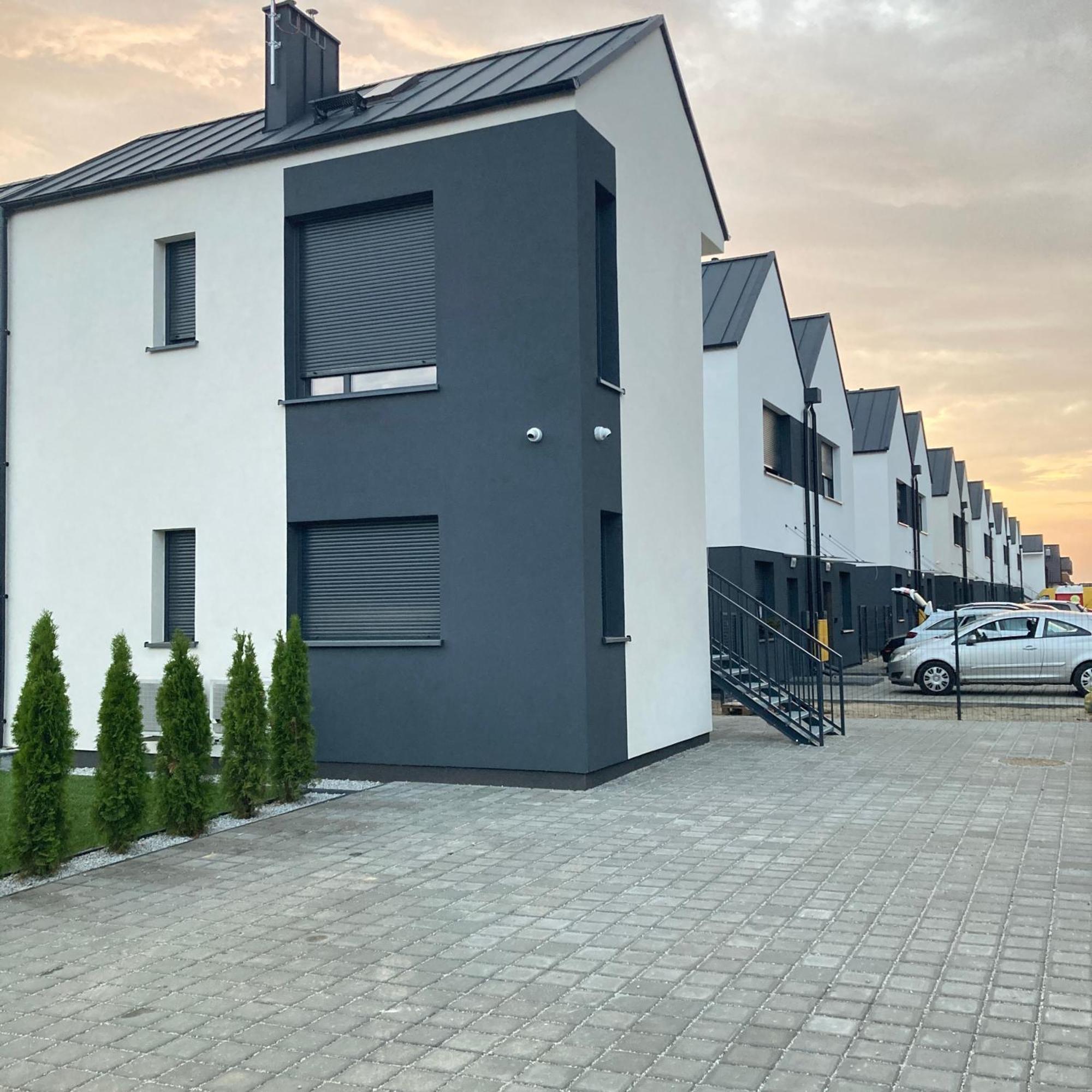 Stylowe Apartamenty Plewiska מראה חיצוני תמונה